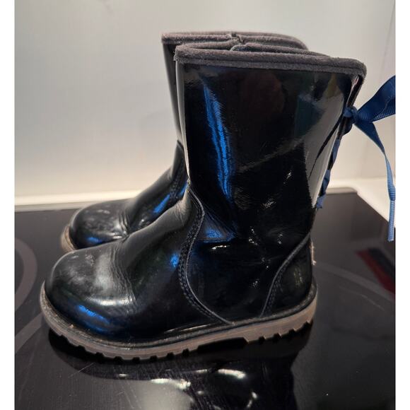 UGG Australia Girls Corene Patent Leather Boots Black Blue Laces Size 9 - Picture 6 of 8